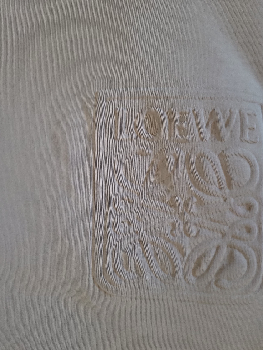Loewe Men’s Tan Crewneck Logo T-Shirt - Picture 4 of 5